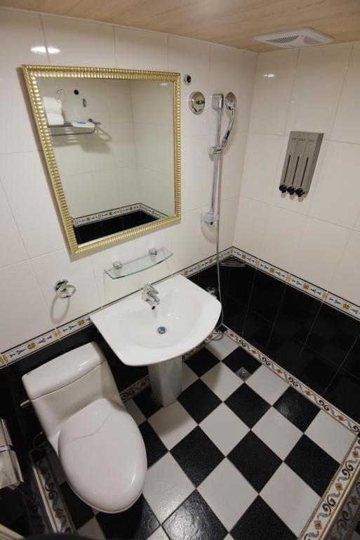 Migo Hotel Tajcshung Kültér fotó